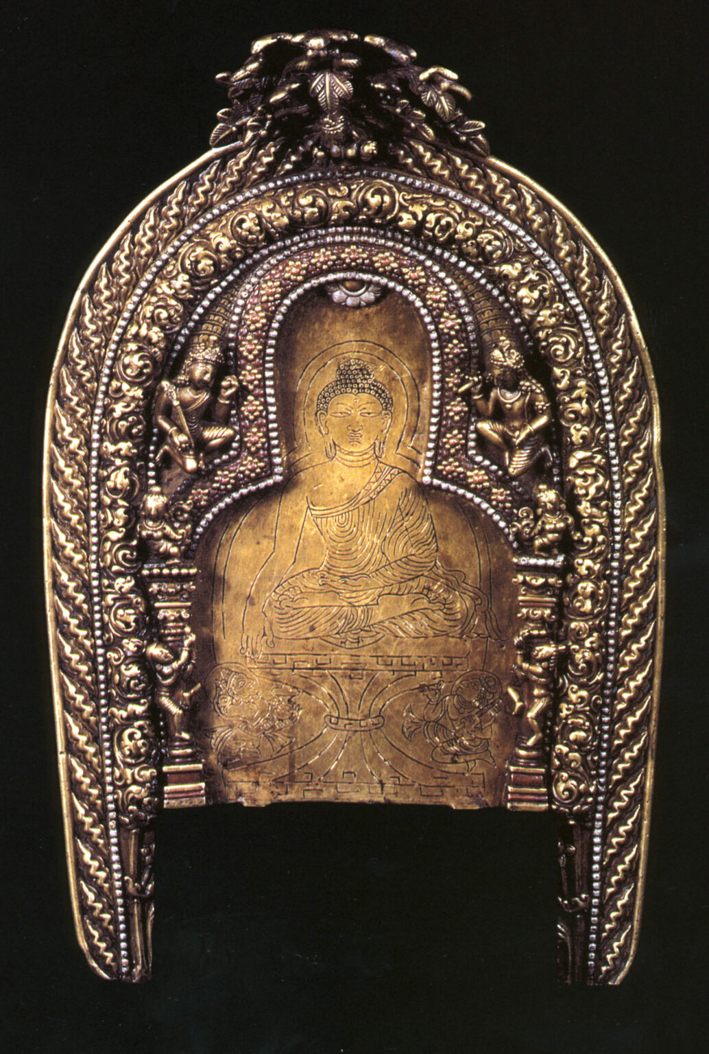 Halo with etched Buddha at Awakening and Attendants | Project Himalayan Art