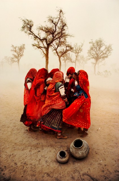 Steve McCurry; Dust Storm; Rajasthan, India; 1983 
