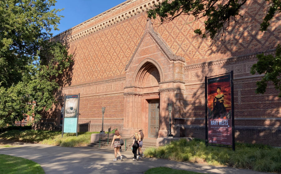 External view of Jordan Schnitzer Museum of Art.